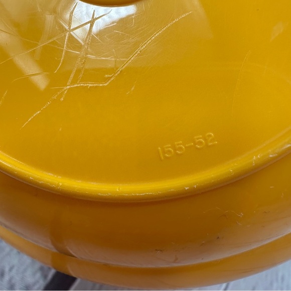tupperware cereal Bowl with 3 clear seals "C" - Picture 5 of 7